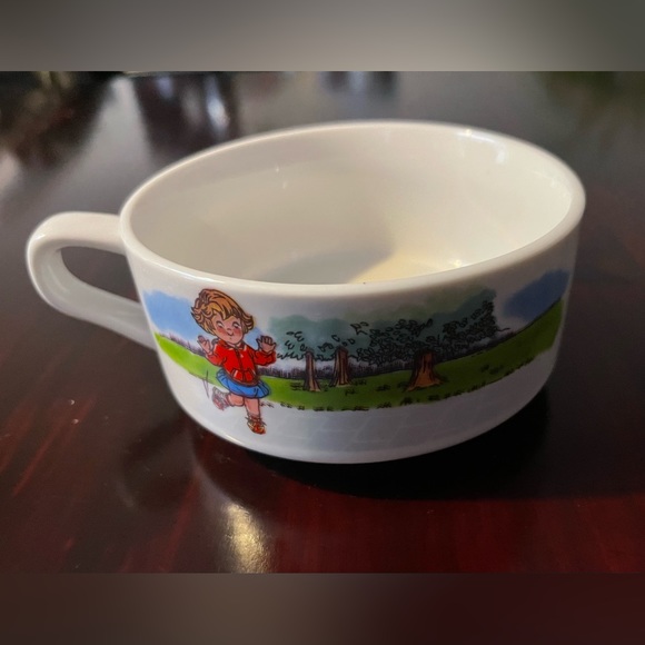 Campbell’s Soup Handled Soup Bowl Hop Skip & Jump Girl - Picture 3 of 10